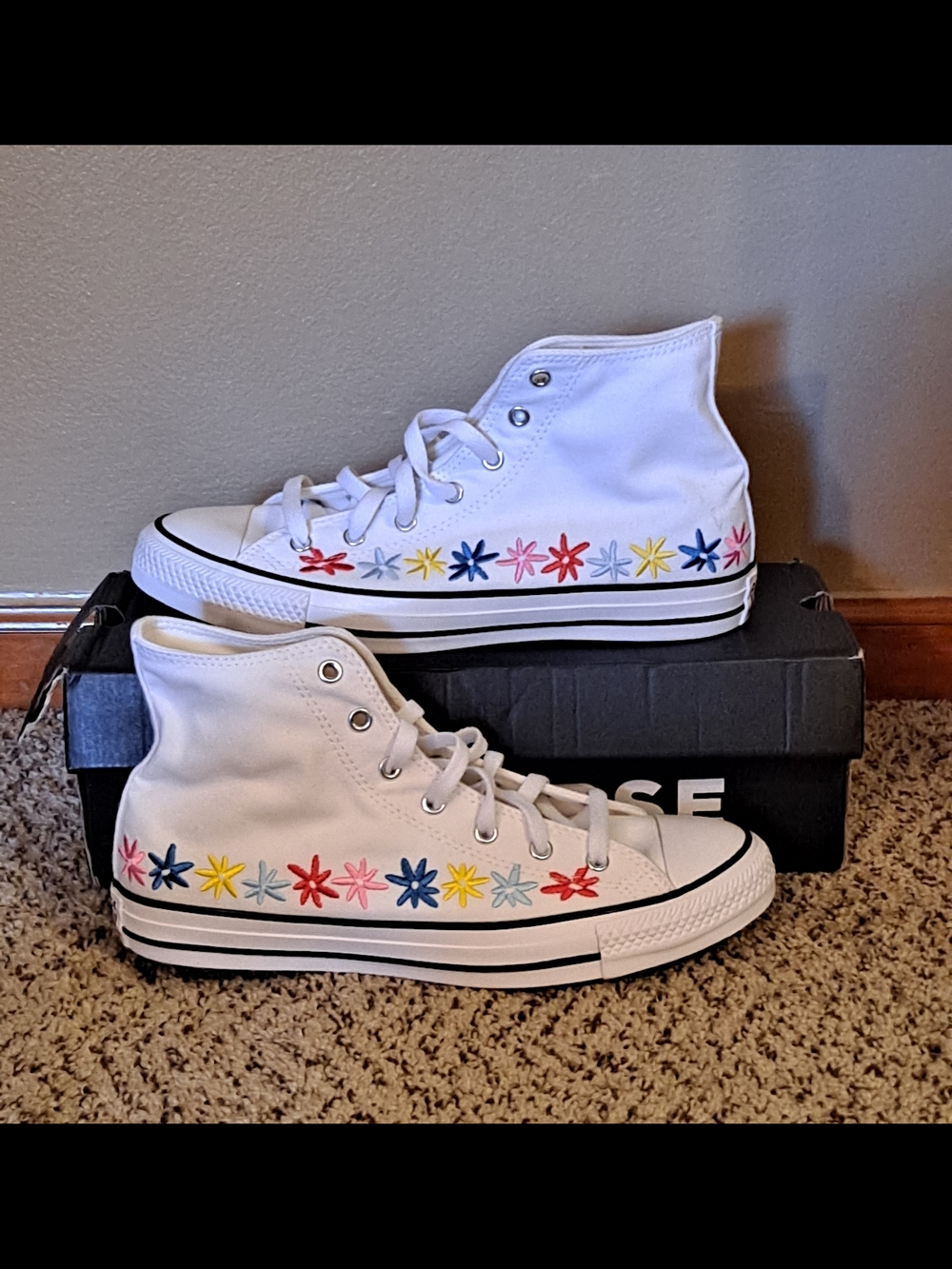 Converse White High-Top Sneakers with Multicolor Flower Embroidery W9 M7
